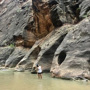 Meet your Posher, Janessa